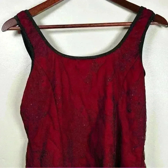 Vintage 90’s Black and Red Lace Tank‎ - Picture 2 of 5